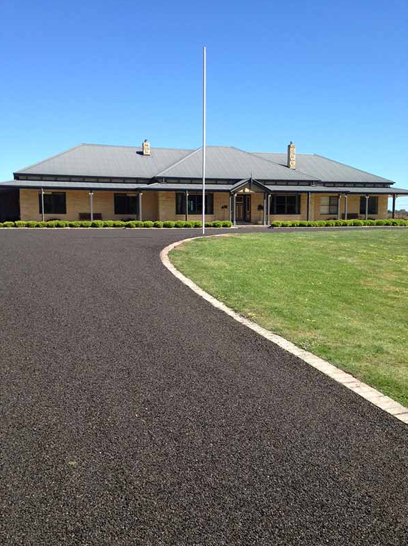 This is a photo of an asphalt driveway which has been installed by Langwarrin Surfacing Solutions